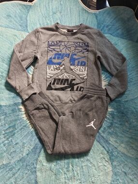 Jordan Kids Grey Graphic Pullover Crewneck and Joggers Set